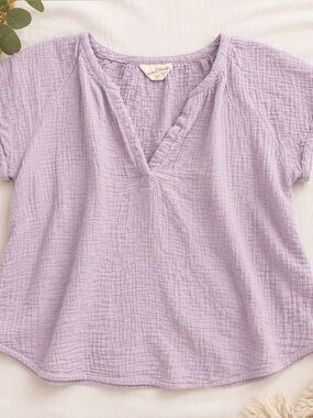 Universal Thread Soft Lavender V-Neck Gauze Tunic